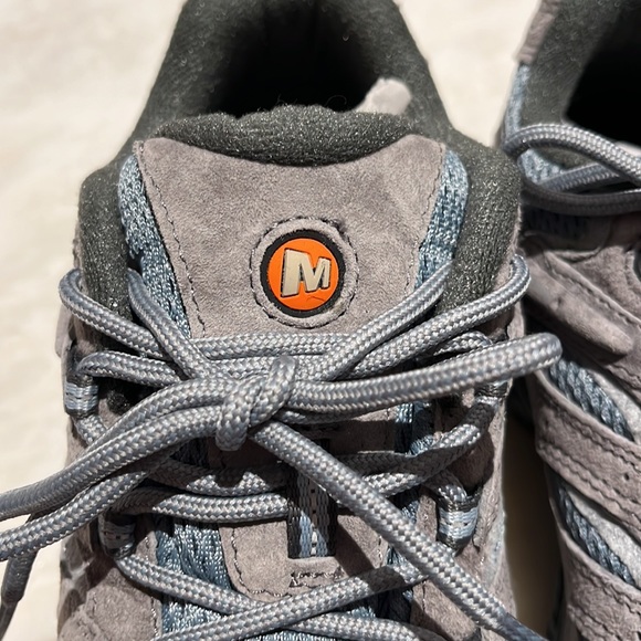 NWOT Women’s MERRELL MOAB 2 VENTILATOR HIKING SNEAKER SIZE 8 - Picture 4 of 8